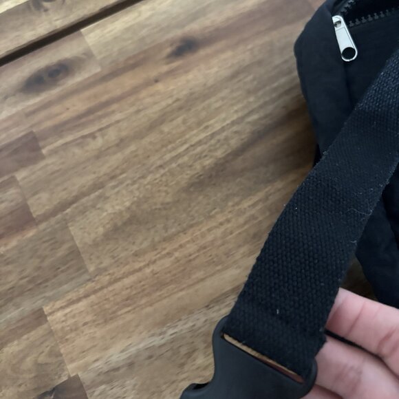 VTG Disney World 2 In 1 Fanny Pack / Crossbody Bag Purse Black Unisex Trip Parks - Picture 13 of 13